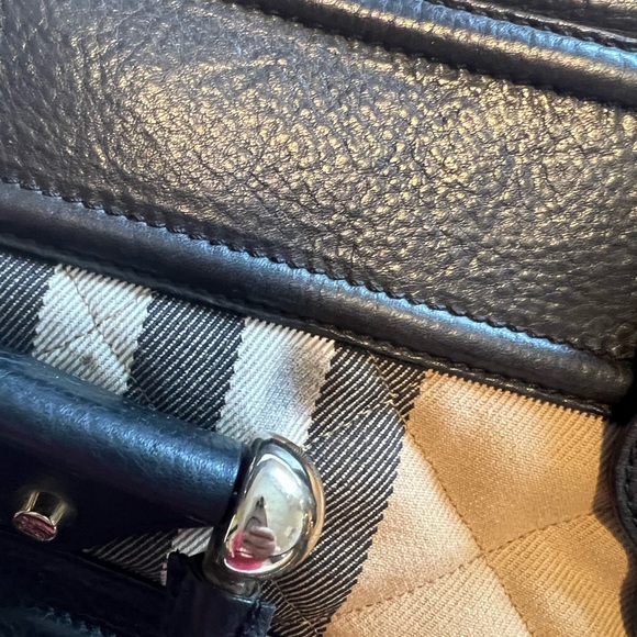 Burberry Tote - Picture 4 of 9